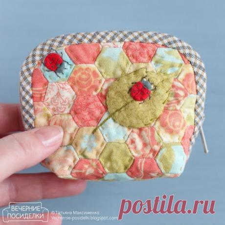 Косметичка с божьими коровками