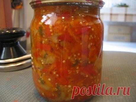 ГРУЗИНСКОЕ ЛЕЧО 

Невероятно вкусная заготовка на зиму.
Чтобы приготовить грузинское лечо, вам понадобится: 
помидоры – 3 кг
перец болгарский – 3 кг
морковь – 1,5 кг
лук репчатый – 1,5 кг
сахар – 200 г
уксус – 1—г
масло подсолн