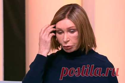 Актриса Татьяна Васильева рассказала о пережитых в четыре года домогательствах. 74-летняя российская актриса Татьяна Васильева призналась, что в детстве она стала жертвой домогательств. «Об этом я первый раз в жизни говорю. Это было противно, неприятно. Я хотела бегать, я хотела играть, а меня все время поджидал этот человек. Все время он был где-то рядом. Очень взрослый», — вспомнила она.