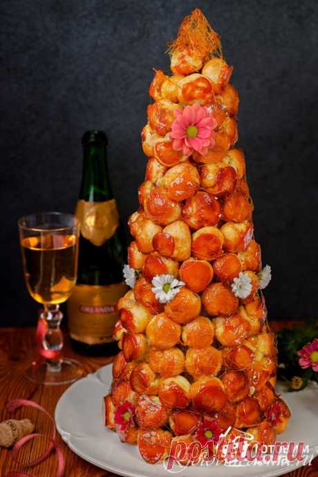 Крокембуш с фисташковым заварным кремом (Piece montee en choux a la pistache) - пошаговый рецепт с фото на Готовим дома