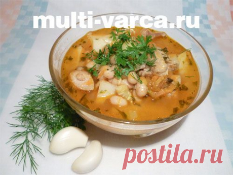 Суп куриный с кабачками и белой фасолью в мультиварке