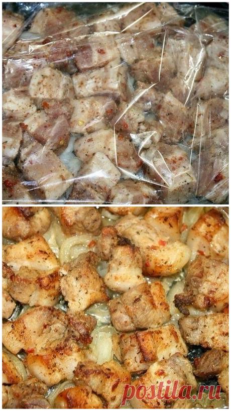 Шашлык в духовке на "луковой подушке"