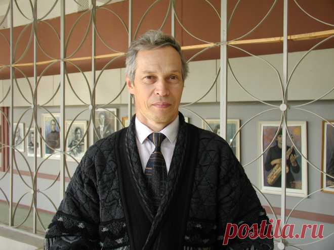 Авторский концерт Николая Скрипниченко с участием студентов и выпускников Магнитогорской консерватории. Поют Ксения Сумарокова, Екатерина Сайфулина, Алина Аглиуллина, Валерия Титова, Екатерина Грачёва, Жанна Бисекеева, Ирина Байдакова, Наталья Горбатова, Ирина Николаева и Анна Калтыкова. Запись по трансляции из большого концертного зала Магнитогорской консерватории 29 ноября 2010 года.