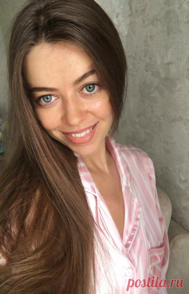 Получаю массу комплиментов как ухоженно мое лицо: увлажняющий уход на лето
Дорогие читатели и гости канала IRINA ANDRES, всем привет! Да, многие очень удивляются, узнав о том, что мне 30 лет! На моем лице нет ни одного укола, я не хожу к косметологу, не пользуюсь тональными кремами, консилерами и прочим. Хотя как-то визажист сказала, что мне необходимо пользоваться консилером! Так как по ее мнению, у меня […]
Читай дальше на сайте. Жми подробнее ➡