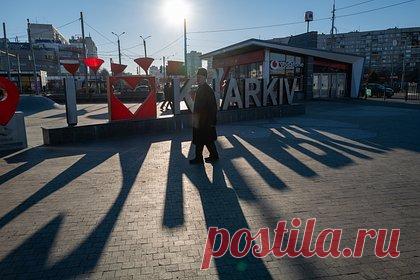 В Харькове решили сменить связанные с Россией названия улиц. Городской совет Харькова предложил местным жителям сменить связанные с Россией названия улиц. Отмечается, что харьковчанам предложили присоединиться к обсуждению смены 18 топонимов. Среди них — Московская, Кабардинская, Рязанская и Среднеуральская улицы, а также улицы Ивана Сусанина и Челюскинцев.