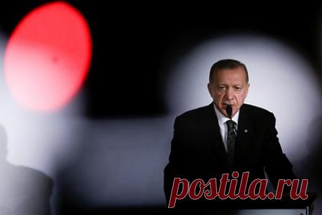 В Турции ЧВК Эрдогана обвинили в репрессиях. Представители национально-республиканской партии (НРП) Турции получают угрозы от представителей турецкой частной военной компании (ЧВК) SADAT. «Полувоенная организация SADAT создана в рамках турецких законов с целью совершения преступлений, она является преступной структурой», — заявил замглавы НРП Бюлент Тезджан.