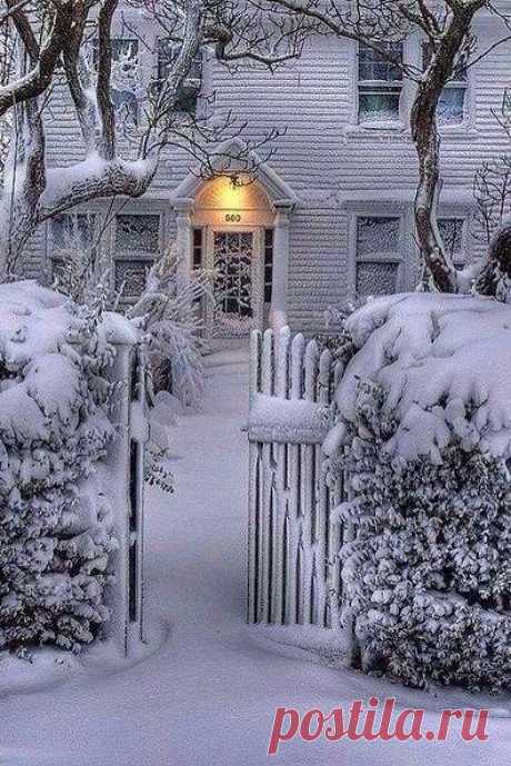 ОДИНОКИЙ ОГОНЕК