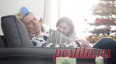 Сомнолог Сурненкова рассказала, как не уснуть в новогоднюю ночь. Руководитель Центра сомнологии Клинико-диагностического центра МЕДСИ на Красной Пресне, врач функциональной диагностики высшей категории Татьяна Сурненкова дала рекомендации, как не проспать Новый год. Читать далее