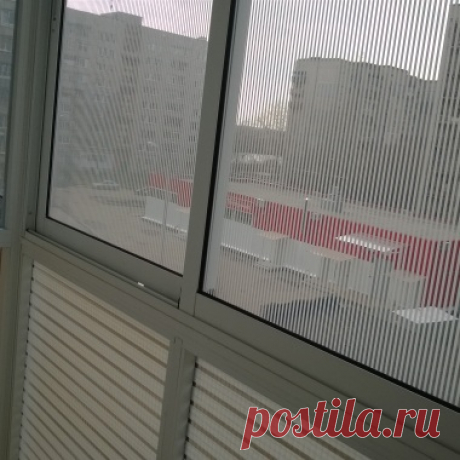На балконе установлена декоративная пленка &quot;Жалюзи&quot; - рассеивает внимание всех смотрящих со стороны - хозяина детально не видно на балконе https://nkdijon.ru/?page_id=1454