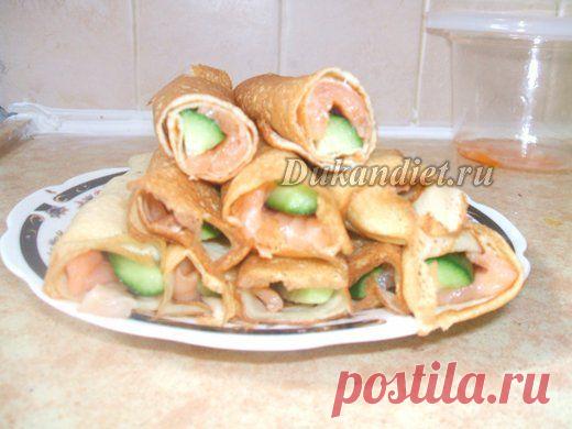 Суши из блинчиков с начинкой из сёмги с огурцом | Диета Дюкана

Тесто для блинчиков:
1 ст. л. крахмала,
1 ст. л. глютена (сейтан),
1 яйцо,
1 пак. с/з,
12 ст. л. молока (у меня 1 %),
соль по вкусу (я не добавляю),
масло - разрешенное количество,
пару капель ароматизатора на ваш вкус. 

 У меня сковорода диаметром 14 см. и примерно 8-10 блинчиков получаются.

Для начинки: 
1-2 огурца 
сёмга кусочками в собственном соку (я покупаю уже тоненько нарезанную).