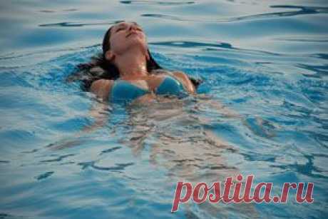 Какие мышцы работают в бассейне при плавании | Рецепты как похудеть