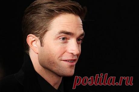 Роберт Паттинсон купил поместье в Голливуде. Британский актер Роберт Паттинсон купил поместье на Голливудских холмах. Он заплатил за объект 5,3 миллиона долларов, сообщает Dirt. Актер приобрел жилье у американской актрисы Мариссы Рибизи, которая владела им с 2018 года. Рибизи при покупке заплатила за жилье на 2,2 миллиона долларов меньше.