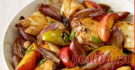 Куриная грудка тушеная с яблоками. Вкусный диетический ужин