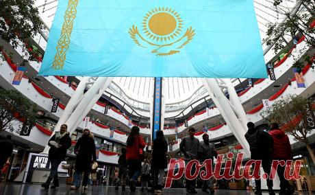 Песков связал с натиском Запада планы Казахстана по отслеживанию импорта. На фоне давления Запада из-за санкций Россия продолжает тесные контакты со своими партнерами, чтобы минимизировать риски, заявили в Кремле