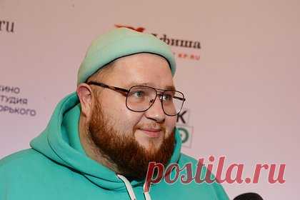 Названа предварительная причина смерти «Пухляша из клипа Little Big». Названа предварительная причина смерти танцора и актера Дмитрия Красилова, известного как «Пухляш из клипа Little Big». По данным экспертов, артист ушел из жизни из-за эндокринопатии, заболевания, связанного с нарушением работы эндокринных желез. Помимо этого, в крови танцора был обнаружен алкоголь.