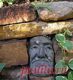 Добавить элемент неожиданности в вашем саду ... это замечательно.