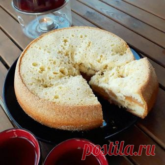 Шарлотка. Рецепты деревенской кухни 







Сегодня дарим вам рецепт самого простейшего пирога, шарлотки с яблоками, который мы готовим в мультиварке. Наверно (и даже скорее всего), хлебопечка также может подойти для её приготовления.Пр…