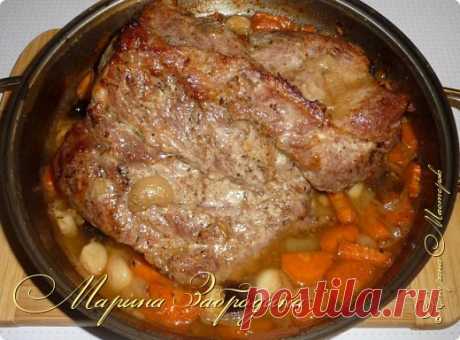 Свиная шейка с черносливом и овощами | Страна Мастеров