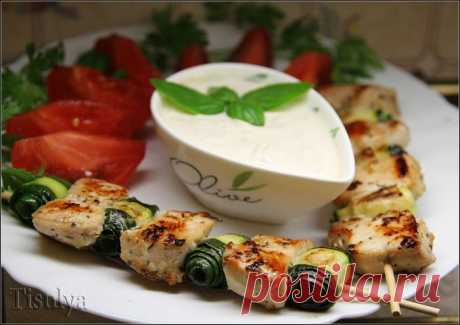 Куриные шашлычки и кабачки