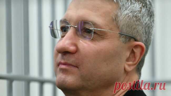 "Жилищник" хочет взыскать долг по ЖКХ с Тимура Иванова
