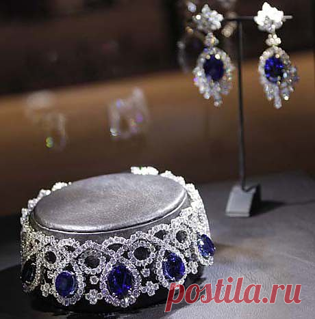 Лучшие экспонаты с выставки ALEXANDER REZA | Мода