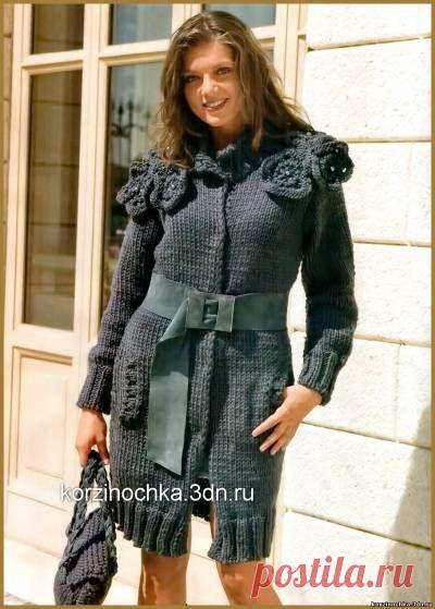 Вязаное пальто с цветком и сумочка - 20 Октября 2014 - Вязание спицами, модели и схемы для вязания на спицах