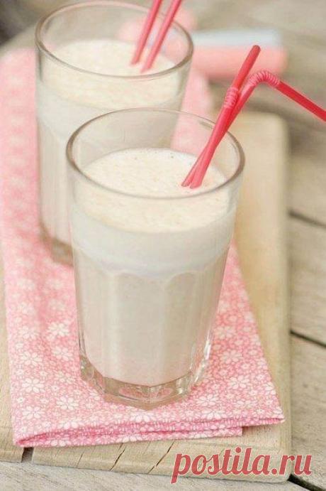 Медово-банановый молочный коктейль / Райская пища