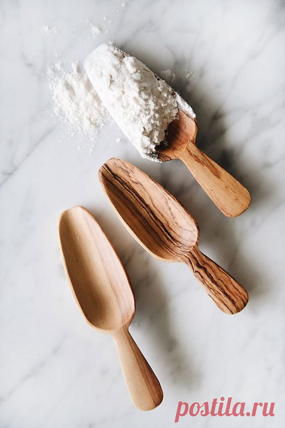Perfect for flour and sugar, this wood bin scoop set also has a story. Each scoop is hand carved by village artisans in Kenya from beautifully grained wild olive wood. Connected Goods works with…