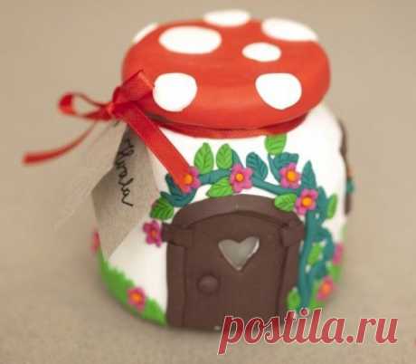 Домик-подсвечник из баночки и полимерной глины