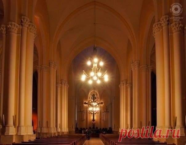 Собор Непорочного Зачатия Пресвятой Девы Марии
Самый большой католический собор в России.