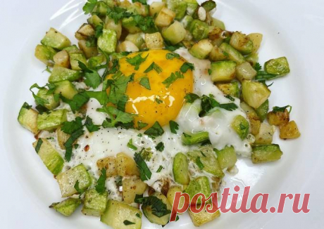(15) Яичница с кабачками🍳 - пошаговый рецепт с фото. Автор рецепта Виктория . - Cookpad