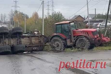 Под Петербургом ассенизатор устроил ДТП, залил дорогу фекалиями и попал на видео. По Петербургом ассенизатор с фекалиями устроил ДТП и попал на видео. Авария произошла в деревне Порошкино во Всеволожском районе Ленинградской области. На записи видно, как трактор с ассенизаторским прицепом влетает в легковой автомобиль. По данным канала, после столкновения вся дорога покрылась содержимым цистерны.