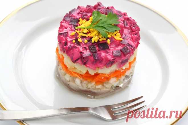 Классическая селедка под шубой - Вкусные Идеи