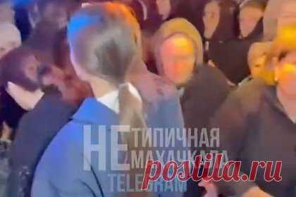 Женщины устроили драку из-за бесплатной еды в Дагестане