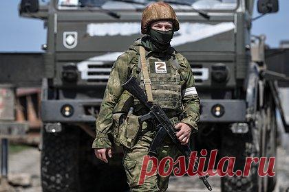 Росгвардейцы изъяли более 35 тысяч боеприпасов ВСУ в ЛНР. Спецподразделения Росгвардии изъяли пять гранатометов и более 35 тысяч боеприпасов, принадлежащих Вооруженным силам Украины (ВСУ) и их пособникам, в ЛНР. В тайниках и схронах силовики за неделю нашли более 400 артиллерийских снарядов, 550 взрывателей и запалов к ним, более 200 ручных гранат и 160 мин.