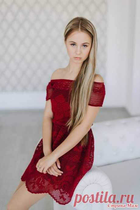 "Lady in Red" филейное платье Сегодня хочу показать еще одно платье, связаное мною к показу на фестивале вязания. Очень хотелось мне поработать с цветом марсала.