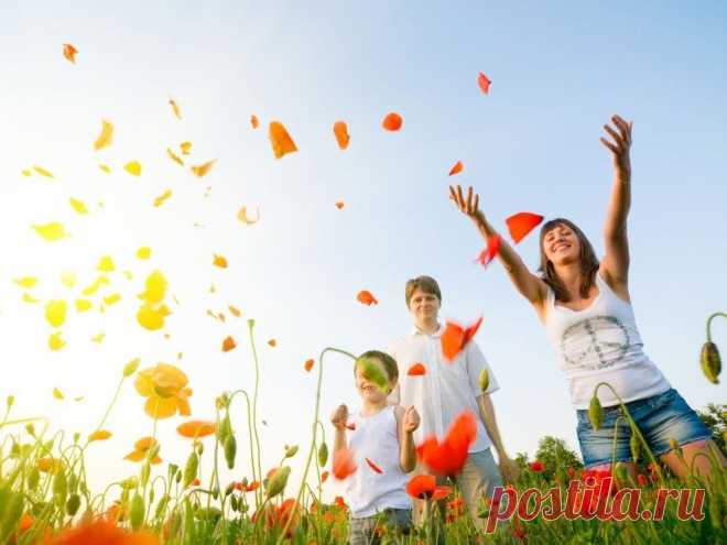8 ПРОСТЫХ ПРИВЫЧЕК СЧАСТЛИВЫХ ЛЮДЕЙ