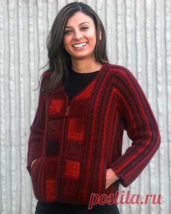 FT465 A Jacket For All Seasons - Short Version Fiber Trends Pattern FT465   Design by Joanne Clark Short version of Joanne's Domino jacket features a V-neck with front dominos and zipper. 
Size: x-sm (sm, med, lg, x-lg).  Size is easily adjusted in the last rows.
 Finished Bust Measurement: 39