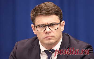 В Госдуме опровергли планы отключения России от внешнего интернета. Привычные иностранные ресурсы, которыми пользуются россияне, останутся в постоянном доступе, заверил глава комитета ГД по информполитике Сергей Боярский