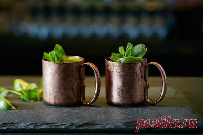 Коктейль Московский мул / Moscow Mule – состав, история, вариации Рецепт коктейль Московский (Moscow Mule), история его происхождения, немного про медную кружку и многое другое. Интересные вариации коктейля.