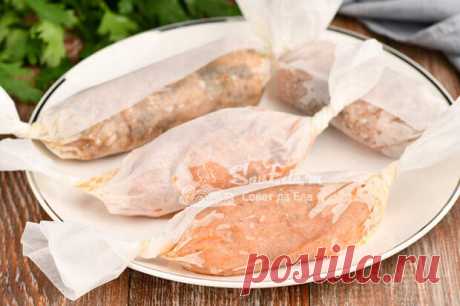 Просто заворачиваю куриную грудку в пергамент и запекаю в духовке - Будет вкусно - Социальная сеть "МТ.RU" Покажу 4 варианта. Это очень простой и быстрый способ приготовления сочной и ароматной куриной грудки. Можно подавать в горячем виде с гарниром или в охлажденном виде как мясную нарезку вместо колбасы. Просто дополняю филе любыми специями, травами или приправами, заворачиваю в пергамент и быстро Подписывайтесь, читайте, комментируйте, ставьте лайки