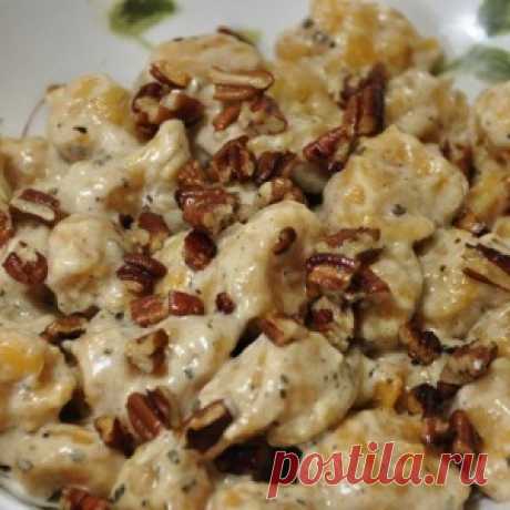 Нежная и ароматная тушеная курица с шампиньонами - МирТесен
