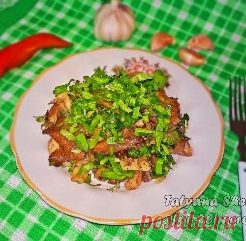 Вешенки с чесноком и петрушкой