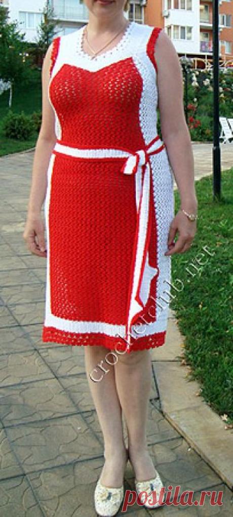 Одна модель — три платья Одна модель — три платья