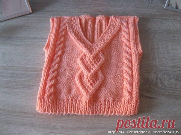 КРАСИВАЯ  ЖИЛЕТКА  С  РОМБАМИ