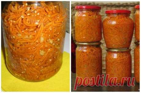 РЕЦЕПТ МОРКОВИ ПО-КОРЕЙСКИ НА ЗИМУ

Морковь 3,5 кг
Сахар 4 ч.л.
Уксус 9% 30 мл
Сухая кинза 5 ч.л.
Растительное масло 100 мл
Лук 2 шт
Чеснок 300 гр
Черный перец 5 гр
Красный перец 5 гр
Соль 15 гр

Морковь нужно натереть на терке. Добавьте соли и сахара, смешайте и оставьте на двадцать минут. После добавьте черный и красный перец, размешайте о снова оставьте на двадцать минут. Добавьте уксус и выдержите тридцать минут. В это время лук мелко нарежьте и обжарьте н