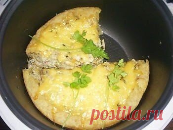 ЖЮЛЬЕН С КУРИЦЕЙ И ГРИБАМИ В МУЛЬТИВАРКЕ!
ИНГРЕДИЕНТЫ:
куриное филе – 500 г
шампиньоны – 500 г
лук репчатый – 2 шт.
твердый сыр – 100 г
мука – 3 ч. л.
сливки 10% — 200 мл
масло подсолнечное – 3 ст. л.
перец черный молотый
соль
ПРИГОТОВЛЕНИЕ:
1. Шампиньоны перебрать, очистить от мусора, промыть и обсушить, выложив на бумажные полотенца. Нарезать грибы соломкой или небольшими ломтиками.
2. Куриное филе тщательно промыть под проточной водой, обсушить, нарезать соломкой.
3. Репчатый лук очисти
