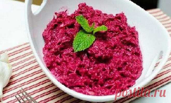 Отменный салатик для похудения с тунцом и свеклой - Четыре вкуса - медиаплатформа МирТесен Представляем вашему вниманию рецепт очень вкусного салатика из разряда «диетических». При наличии отварной свеклы, процесс займет минимум времени, а результат точно не оставит вас в равнодушных. На первый взгляд такое сочетание может показаться странным, но стоит его попробовать и вы убедитесь в...