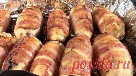 Куриные рулетики с черносливом в беконе.  Праздничный рецепт  мяса .