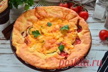 ​Пицца на кефире с курицей и огурцами Пицца на кефире с курицей и огурцами может быть приготовлена разными способами, к примеру, можно сделать плотное тесто и вымешивать его несколько минут. А можно ограничиться быстрым вариантом и сделать жидкое тесто – это если совсем нет времени. В качестве начинки подойдет любое мясо,...